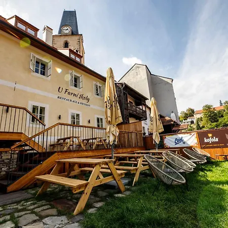 U Farní školy Penzion