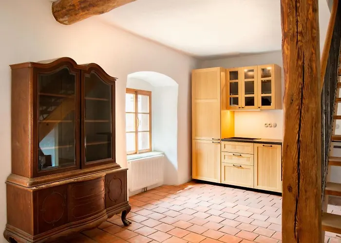 U Farni Skoly Guest house